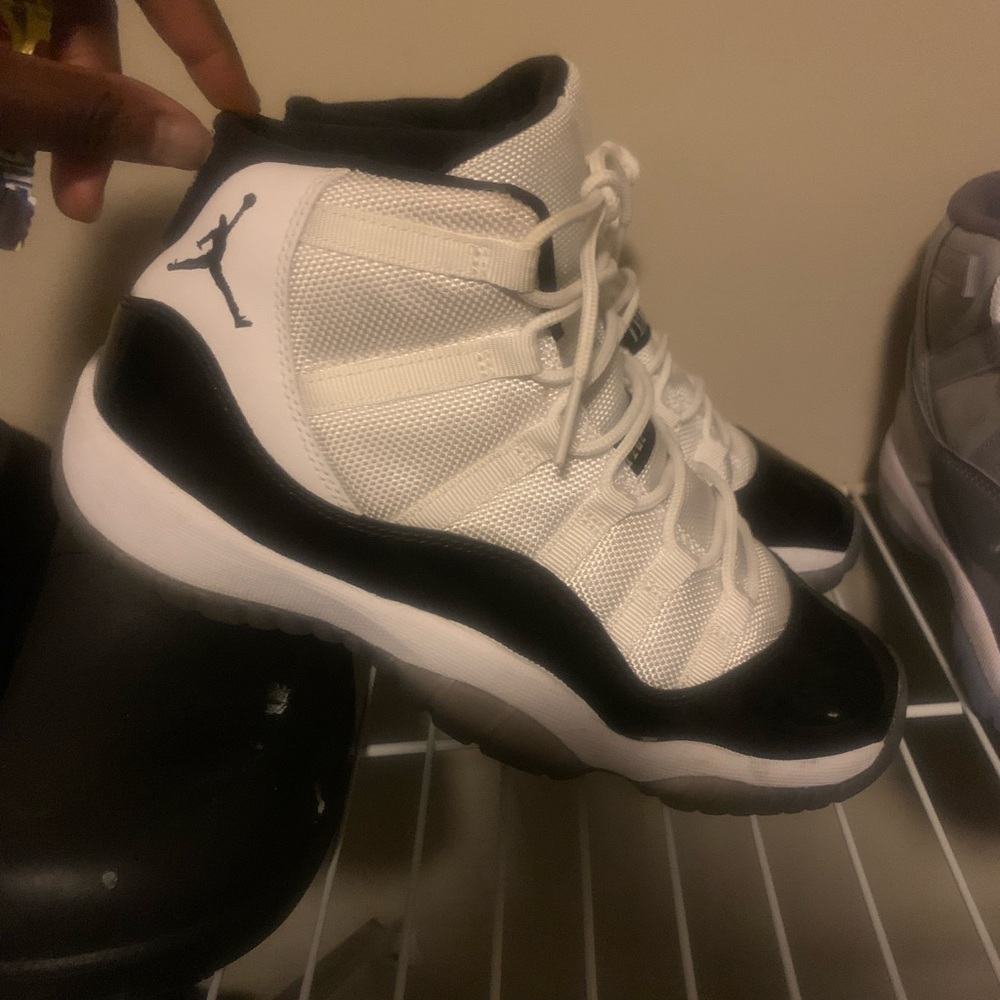 6y Jordan 11s